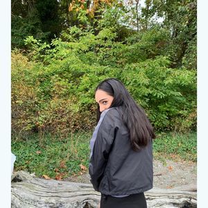 Meet your Posher, Alisha